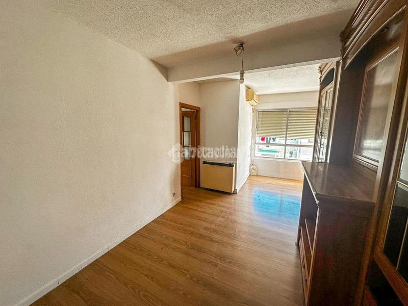 Foto 76a32a72-5a8a-4b46-994b-1e87bc277080. Piso  en venta en Calle Pinto-San Roque Parla