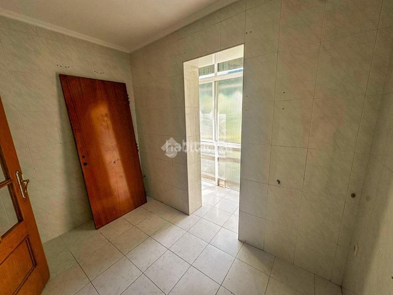 Foto 8d114a40-40bc-4547-9554-0aa736f210a0. Piso  en venta en Calle Pinto-San Roque Parla