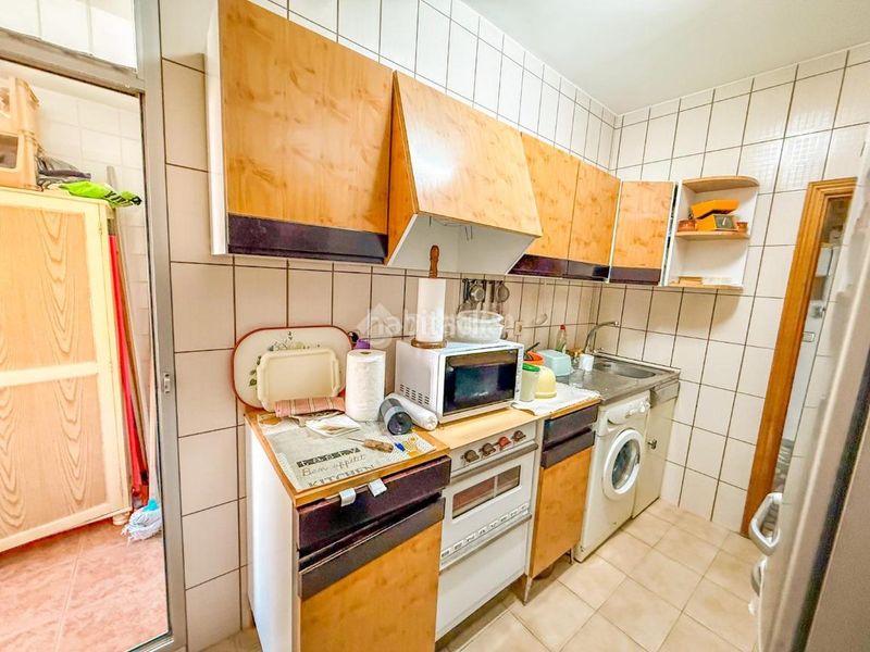 Foto b19a0e24-2da9-42b4-a7e9-2213bf210f4e. Piso  en venta en Calle Pinto-San Roque Parla