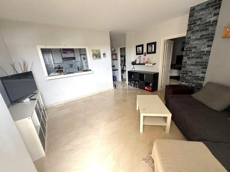 Foto eebef27c-6938-4959-b8e2-0a96bcf9ecde. Piso  en venta en Los Llanos Estepona