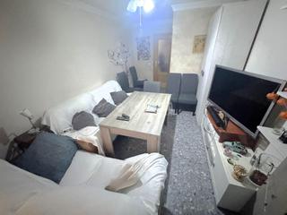 Piso en Sierra de Estepona - Avda. de Andalucía. Piso en venta en estepona