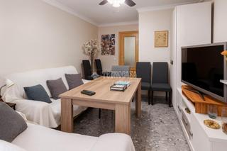 Etagenwohnung in Sierra de Estepona - Avda. de Andalucía. Piso en venta en estepona