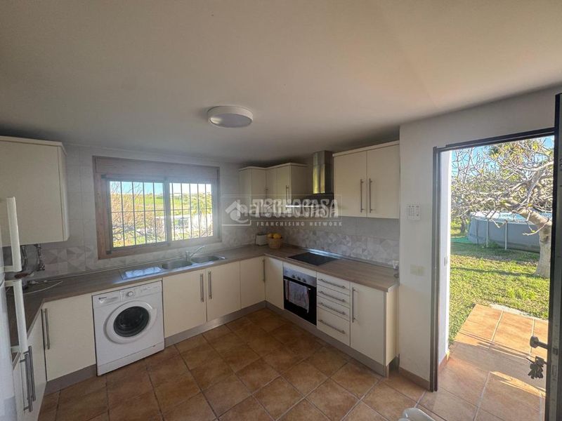 Foto be172297-9fa6-46c0-8d52-9fd19f3cab2d. Masia a Parque Central Estepona