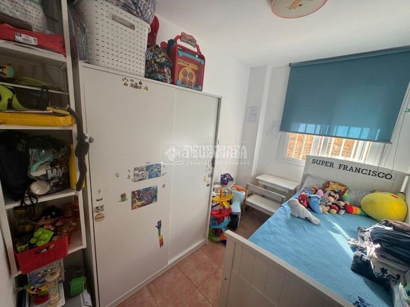 Foto 2b3411b0-d163-4451-9e32-2a8f9b4b0e3e. Pis a sierra de Estepona - avda. de andalucía Estepona