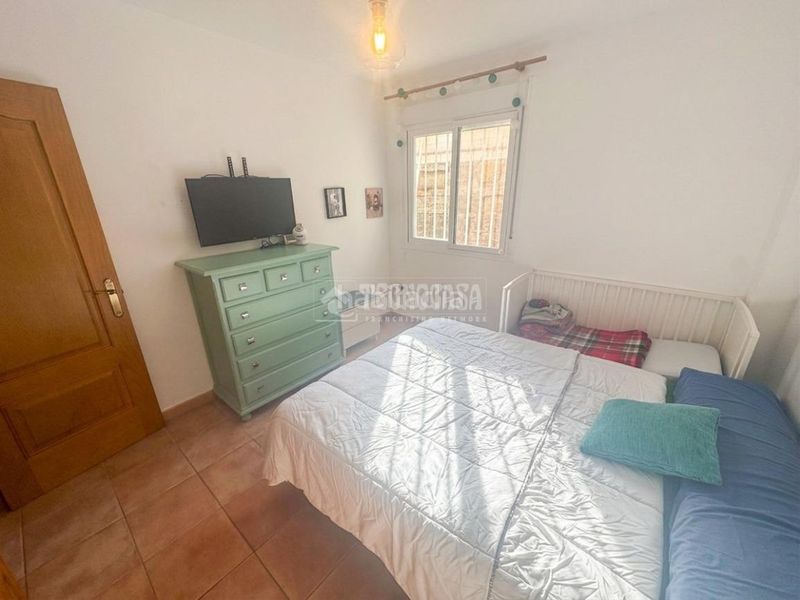 Foto 6e1751d7-139b-4b67-88b0-bf9c6832cd6b. Pis a sierra de Estepona - avda. de andalucía Estepona