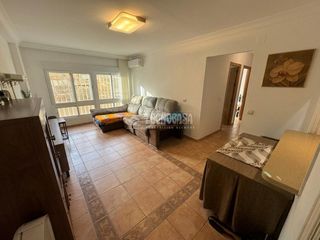 Flat in Sierra de Estepona - Avda. de Andalucía. Piso en venta en estepona