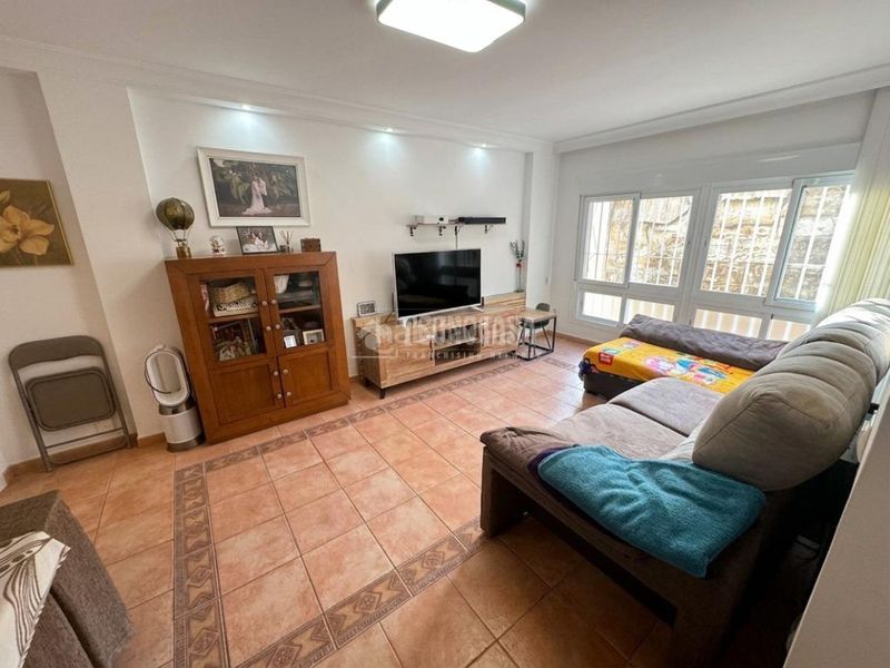 Foto 96282955-22e7-4e88-9233-b03e177bce96. Pis a sierra de Estepona - avda. de andalucía Estepona