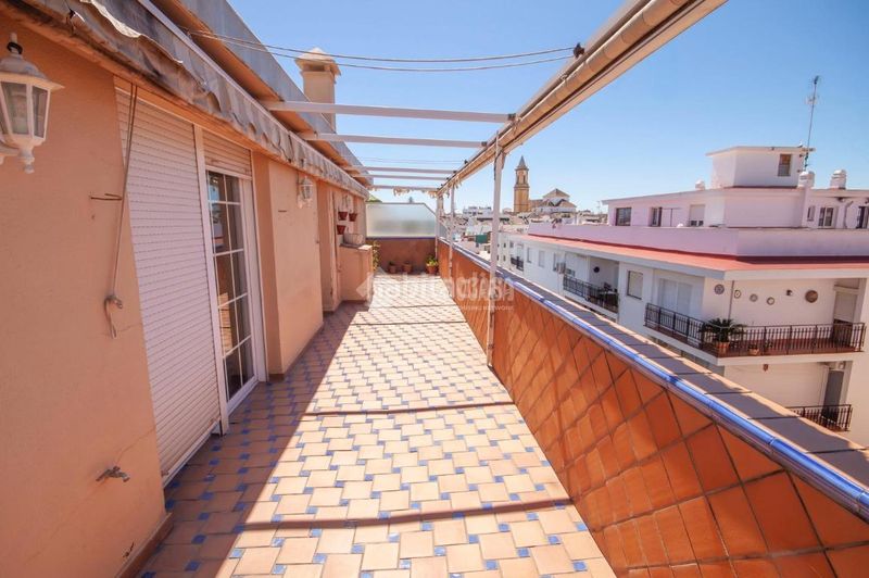 Foto 4a95ea50-942d-47df-ad3d-37f743421cbc. Àtic a Centro Estepona