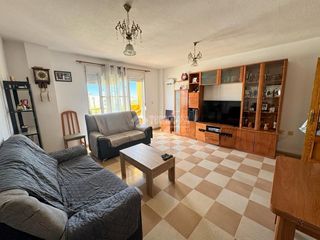 Pis a Sierra de Estepona - Avda. de Andalucía. Piso en venta en estepona