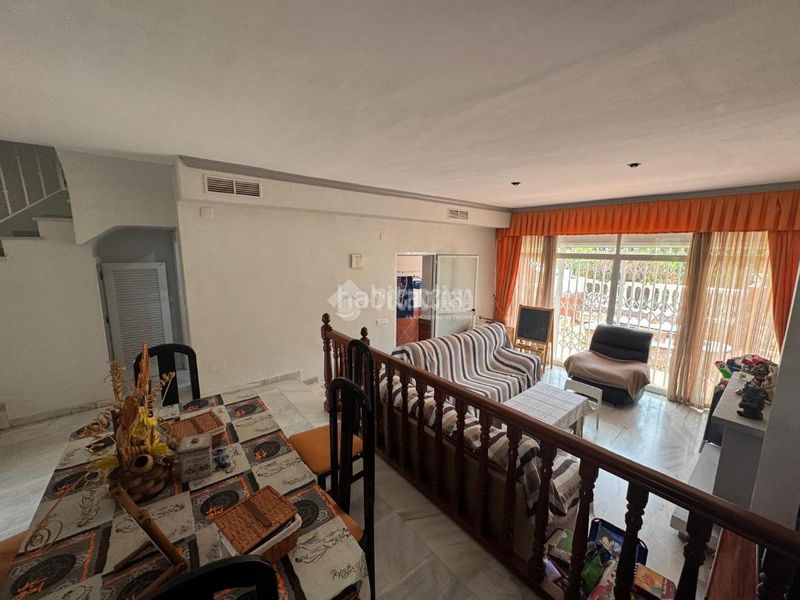Foto 44a8458c-0616-48e0-9fba-f61a8241f3db. Casa amb aparcament a Seghers Estepona