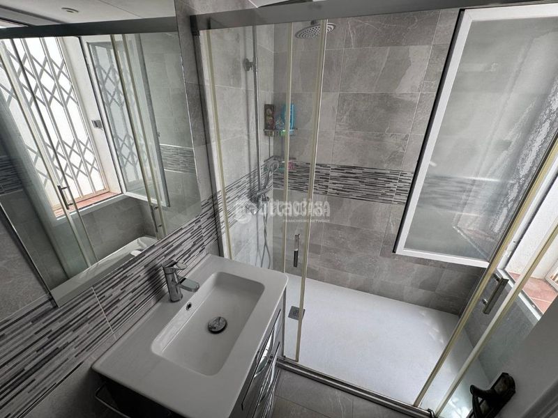 Foto 7257c584-c0ac-47ba-8410-08d8bb7e36fe. Casa amb aparcament a Seghers Estepona