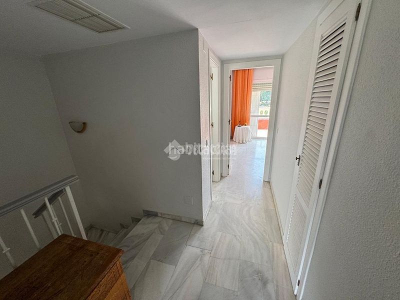 Foto 7b8908d6-911c-4c91-942b-0142e9998625. Casa amb aparcament a Seghers Estepona