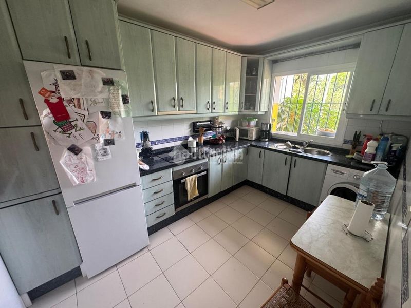 Foto a588a0bc-67c0-4e69-a5be-834cd5c2c095. Casa amb aparcament a Seghers Estepona