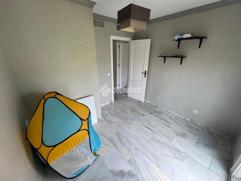 Foto fe6ae8bc-bbe6-48d3-b583-fb7330cf9e0f. Casa amb aparcament a Seghers Estepona