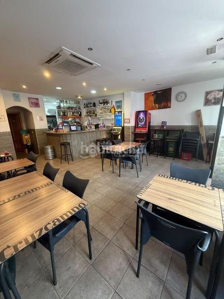 Foto c840f741-7ce2-4773-b4cd-845b1598e958. Local comercial a Centro Estepona