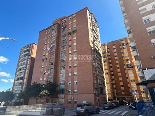 Piso en Parque Victoria Eugenia. Piso en venta en málaga