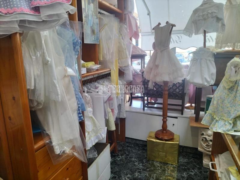 Foto 882cc901-07fe-4f95-8603-460dc07cf1a2. Alquiler local comercial tienda en alquiler en Parque Victoria Eugenia Málaga