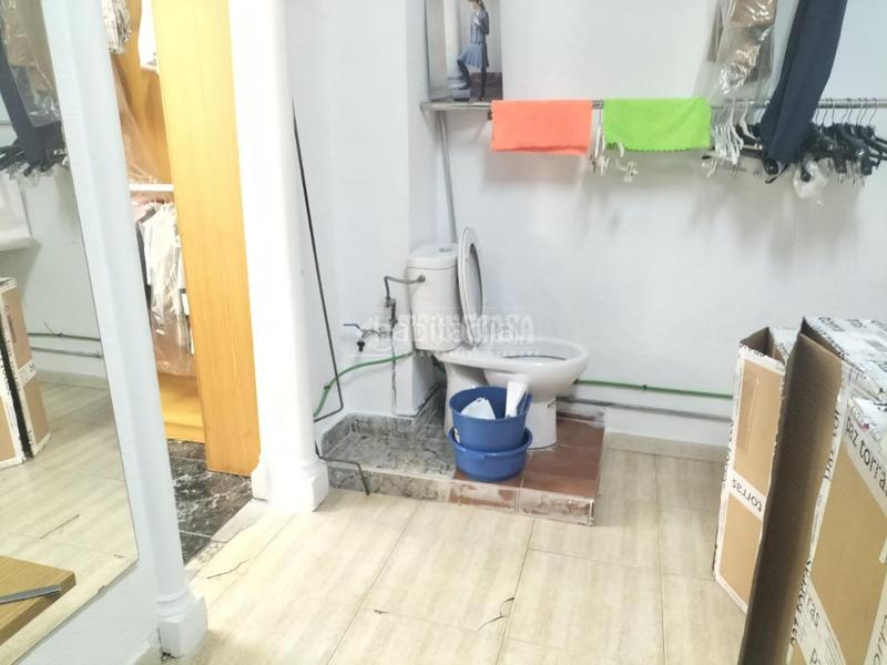 Foto d650d5bf-ffce-4d98-9e8c-92fdc9e0ffb5. Alquiler local comercial tienda en alquiler en Parque Victoria Eugenia Málaga