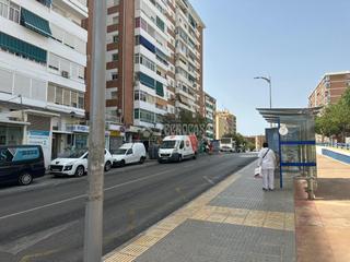 Pis a Parque Victoria Eugenia. Piso en venta en málaga