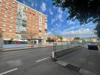 Lloguer Aparcament cotxe a Parque Victoria Eugenia. Boxplaza de garaje en alquiler en málaga