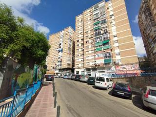 Etagenwohnung in Parque Victoria Eugenia. Piso en venta en málaga