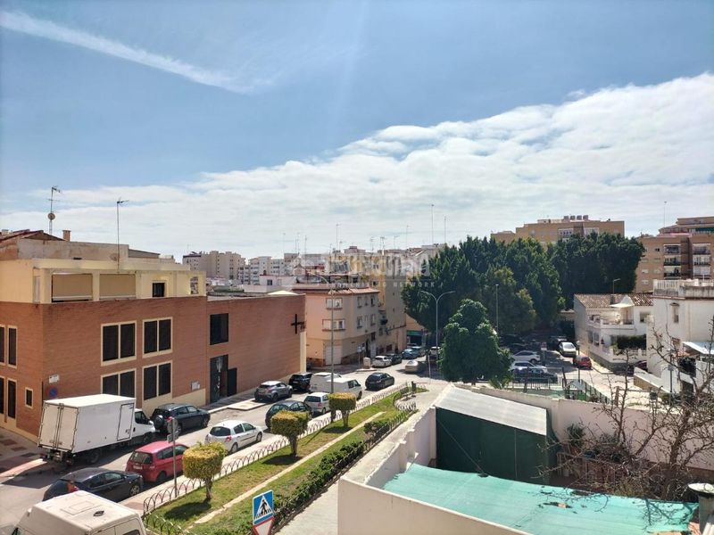 Foto 91ffd688-a131-46d0-ba17-d62463f5f735. Pis a Parque Victoria Eugenia Málaga