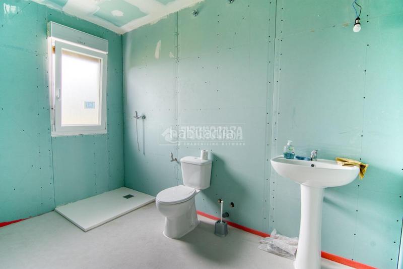 Foto 35dda6b0-fb4f-45af-ae94-ec5dd0a1f068. Casa  en venta en Marina de Cudeyo