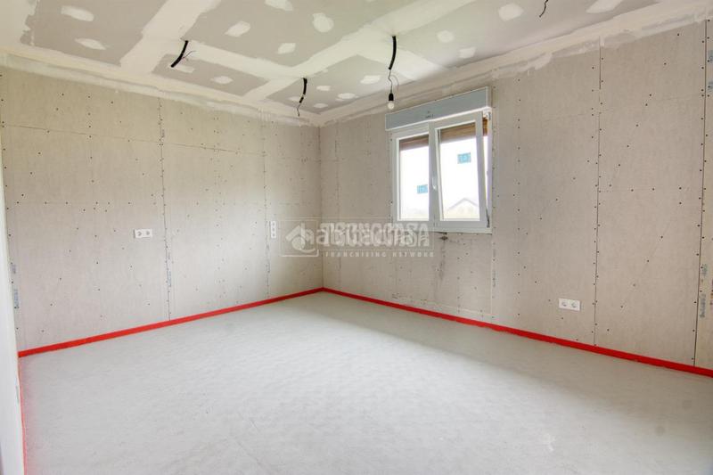 Foto 63e55389-1ed9-40ed-b416-55e3d808d933. Casa  en venta en Marina de Cudeyo