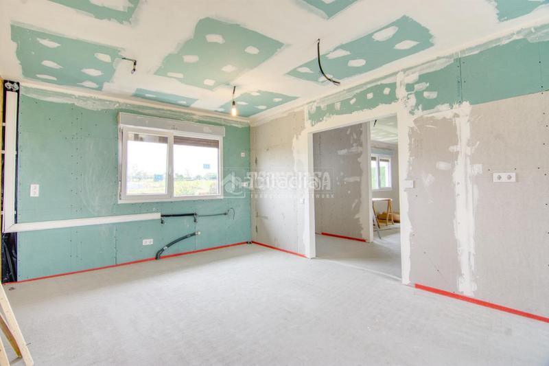 Foto e31cab94-15f7-4212-ac13-bdc66bed037d. Casa  en venta en Marina de Cudeyo