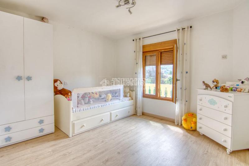 Foto 57949fdb-1a2c-47c0-8486-7917aa04c11a. Casa  en venta en Escobedo Camargo