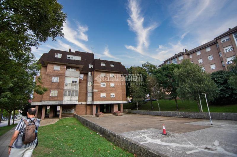 Foto 0a863ef2-18e6-4515-9fbb-60516d7528f6. Piso  en venta en Alisal - San Román Santander