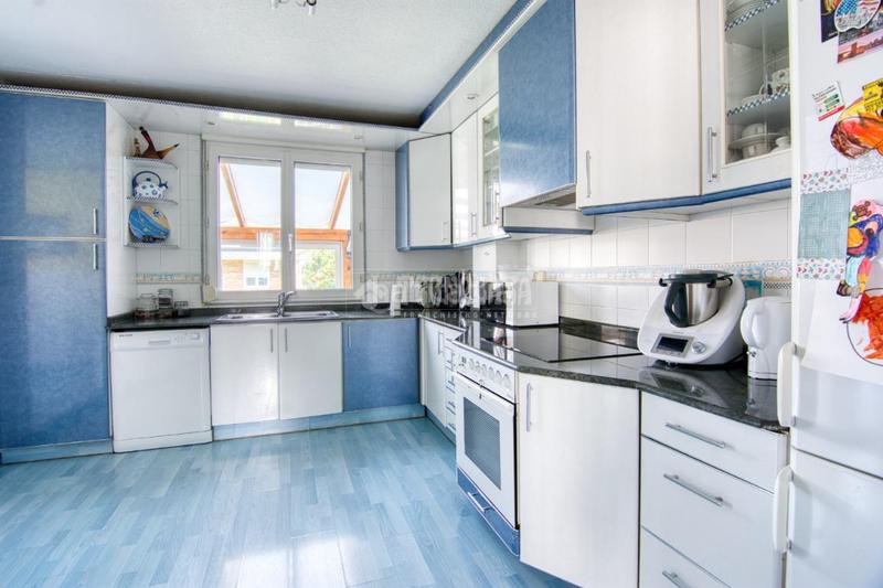 Foto a83f0695-8652-4d68-957b-a8e3ccfe957c. Casa  en venta en santander en Sancibrián Santa Cruz de Bezana