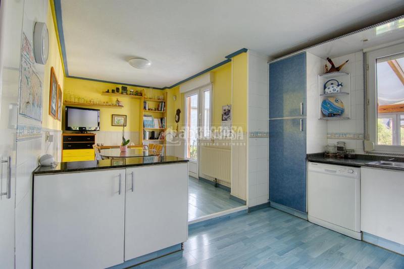 Foto c8fd13f1-cbbe-4b0d-aed4-d31ff05c0188. Casa  en venta en santander en Sancibrián Santa Cruz de Bezana
