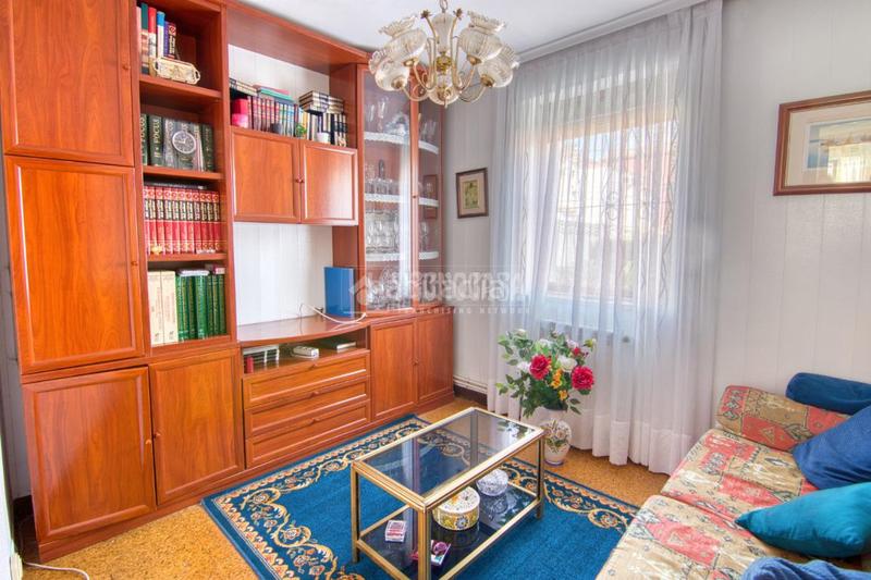 Foto 41be9af3-7282-4009-97d4-3c7f1ee78a9d. Casa amb calefacció aparcament a Alisal - San Román Santander