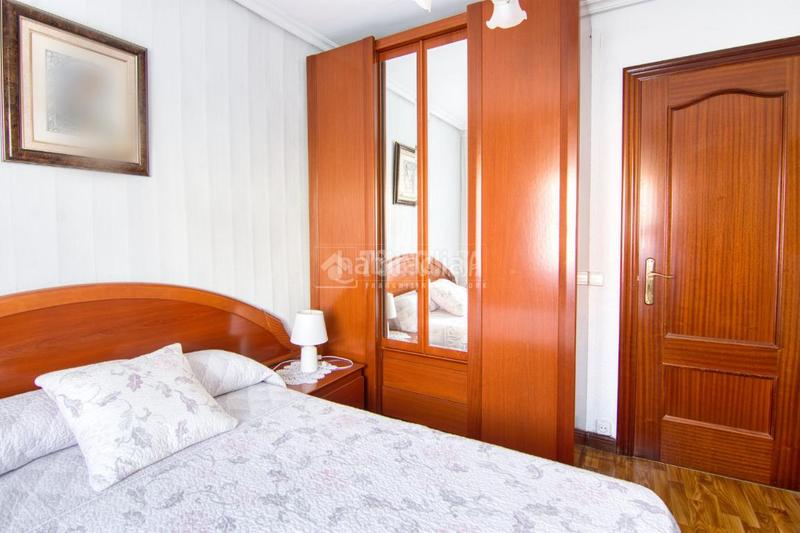 Foto a4cd1630-f604-41c3-823f-6e5f55d685b1. Casa amb calefacció aparcament a Alisal - San Román Santander