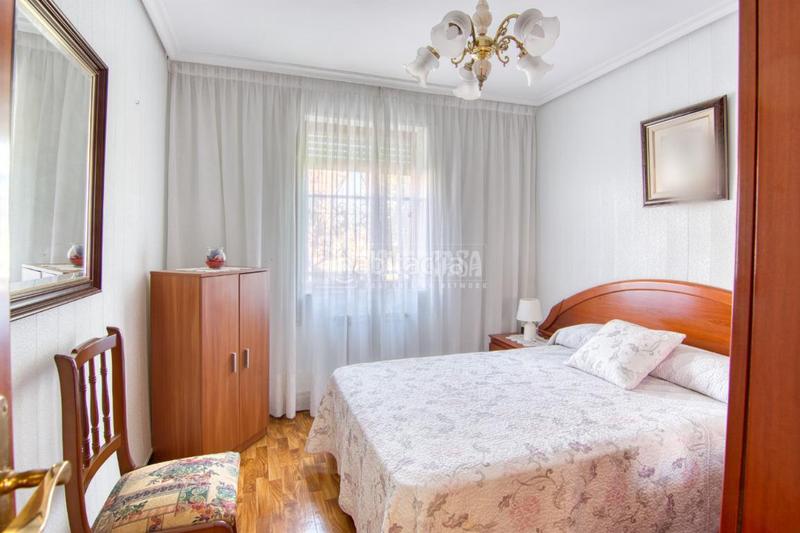 Foto a61452d1-3968-4e7f-86cf-8e3a52e65425. Casa amb calefacció aparcament a Alisal - San Román Santander