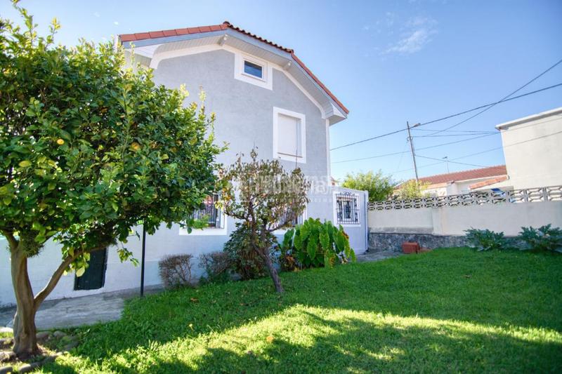 Foto bc8fd917-4cc0-4bbe-947f-186993180903. Casa amb calefacció aparcament a Alisal - San Román Santander