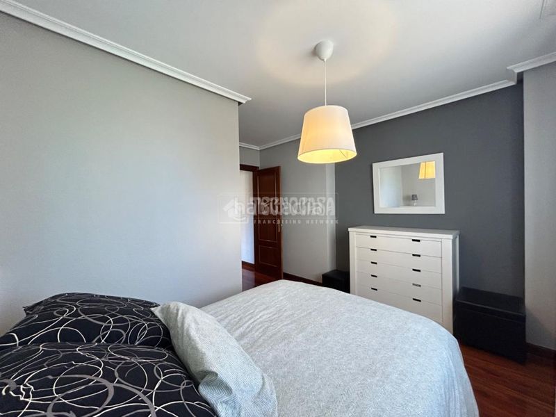 Foto f8371981-a72b-421e-a636-e8cb6c8967a5. Lloguer pis a Alisal - San Román Santander