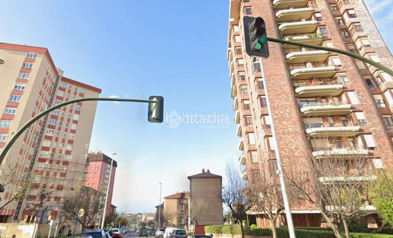 Foto 56a5578d-7413-481b-b320-5edd7558bbb2. Posto auto in Alisal - San Román Santander
