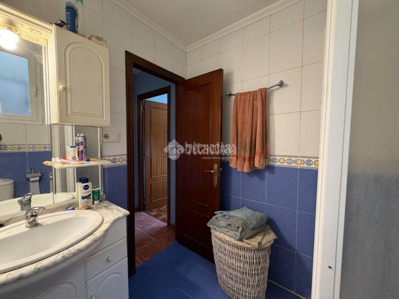 Foto a4f5dc60-c7df-49f0-9cf9-e09966c3f3bb. Pis a Centro Castro - Urdiales