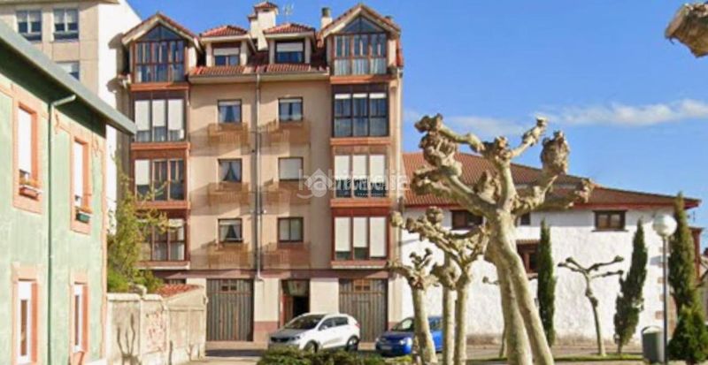 Foto e8f36f47-93b6-49d6-85e2-a52a3d4de96a. Etagenwohnung mit heizung in Reinosa