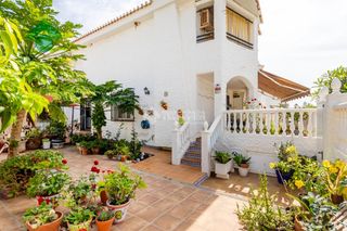 Maison jumelée à Benajarafe. Casa en venta en vélezmálaga