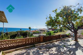 Casa aparellada a Benajarafe. Casa en venta en vélezmálaga