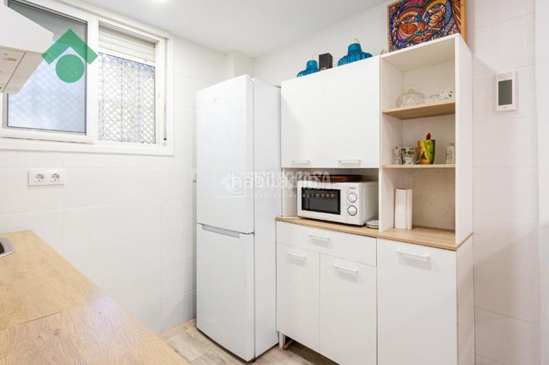Foto 33bf9c87-f130-4d78-a49c-35272e454c10. Piso  en venta en torre del mar en Almayate Bajo