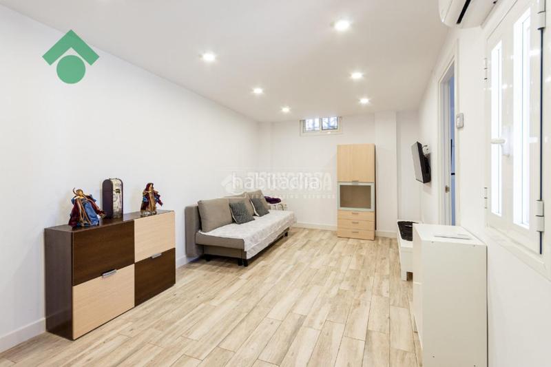 Foto c08f8a1d-c03e-4703-9c65-00bf66cfe7f6. Piso  en venta en torre del mar en Almayate Bajo