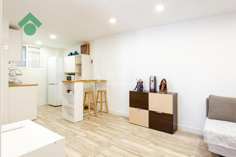 Foto c495392a-c111-446b-8c12-97732015301d. Piso  en venta en torre del mar en Almayate Bajo