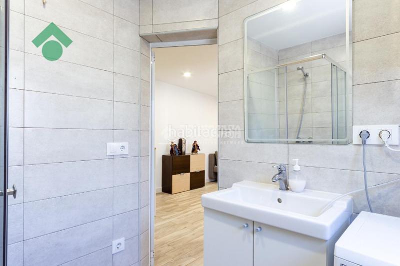 Foto d631cfda-74f6-46fd-a372-56c696c8928b. Piso  en venta en torre del mar en Almayate Bajo