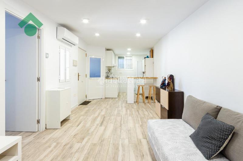 Foto db0ecaef-3717-42ac-92bb-6629a7859e6b. Piso  en venta en torre del mar en Almayate Bajo