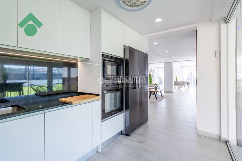 Foto 343584ce-eb1b-4dea-bef5-a37c4ab9a64f. Casa con piscina in Camino Viejo de Málaga Vélez - Málaga