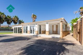 Casa a Camino Viejo de Málaga. Casa en venta en vélezmálaga